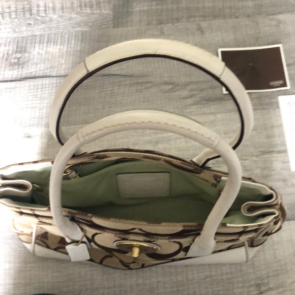 Coach purse - Picture 2 of 3